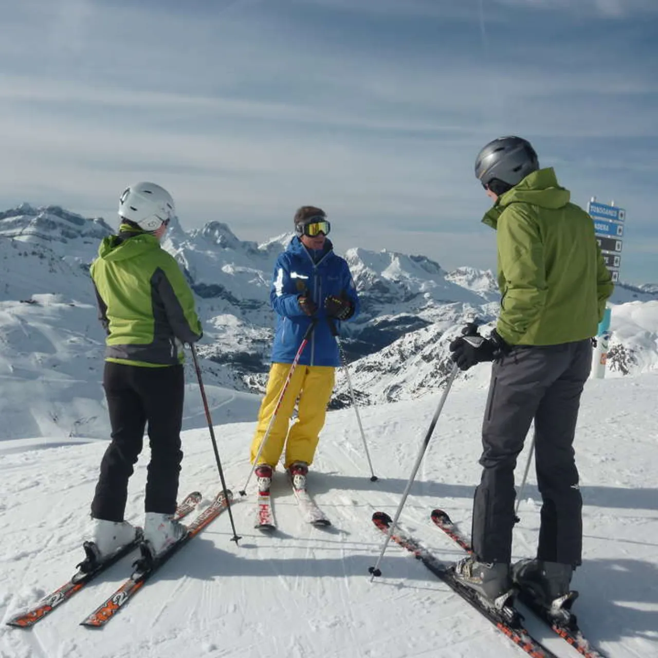Aulas coletivas Ski (Transfer + Passe + Equipamento + 2h de aula + tubing + Parador) 1