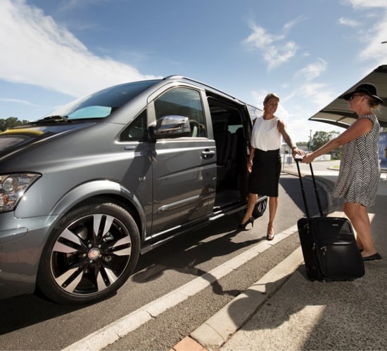 Transfer in Aero/Hotel 1